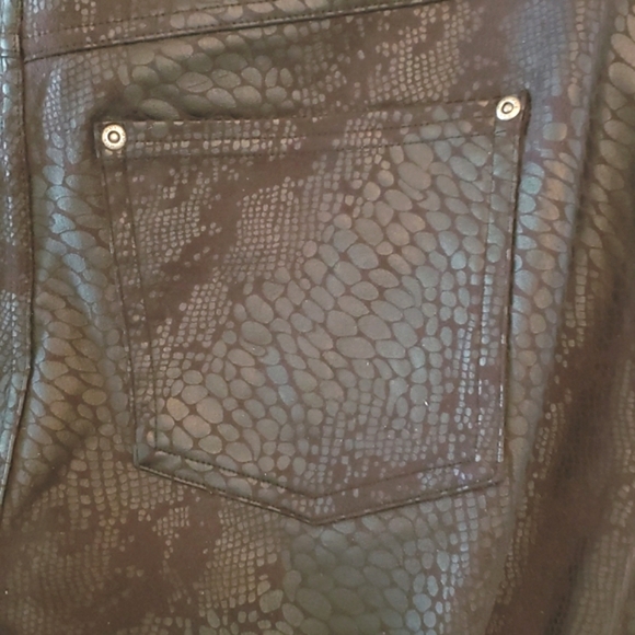 Hue black snakeskin Leggings M EUC - Picture 4 of 8